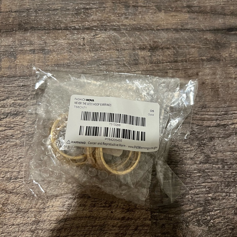 Fashion Nova Chic Gold Hoop Earrings